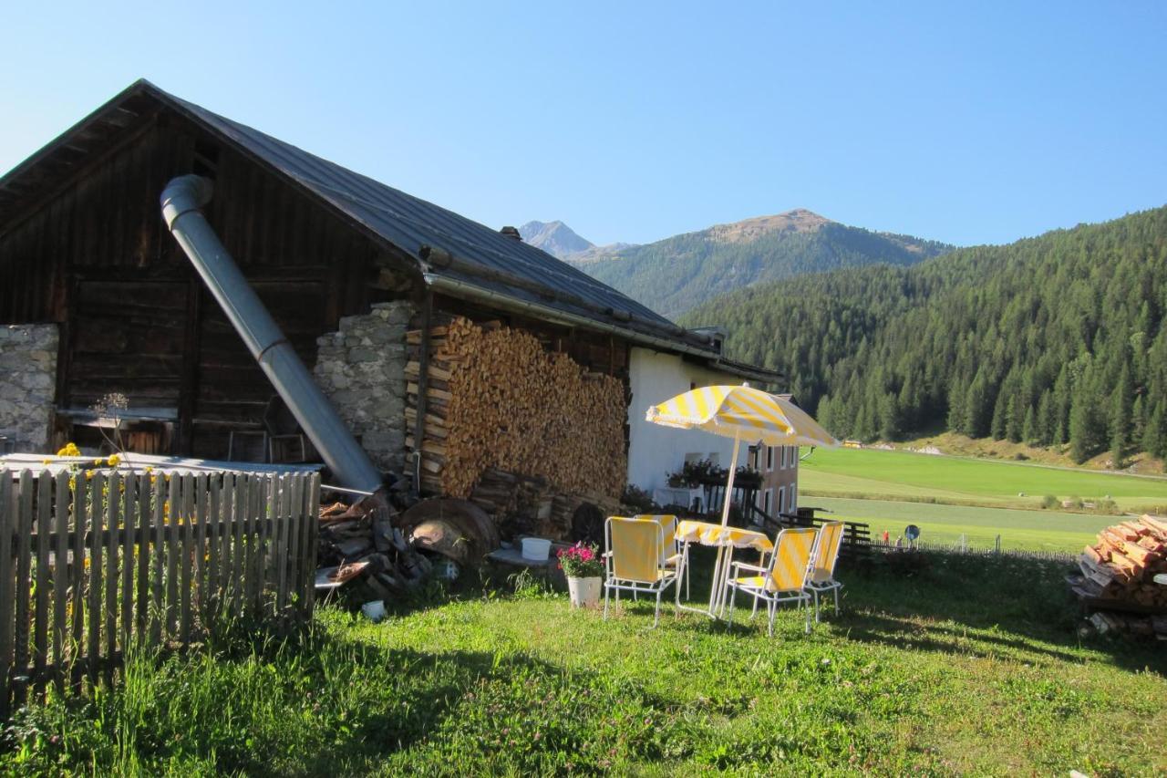 Ferienwohnung Fuldera Daint chasa Zanoli Whg im zweiten Stock Exterior foto